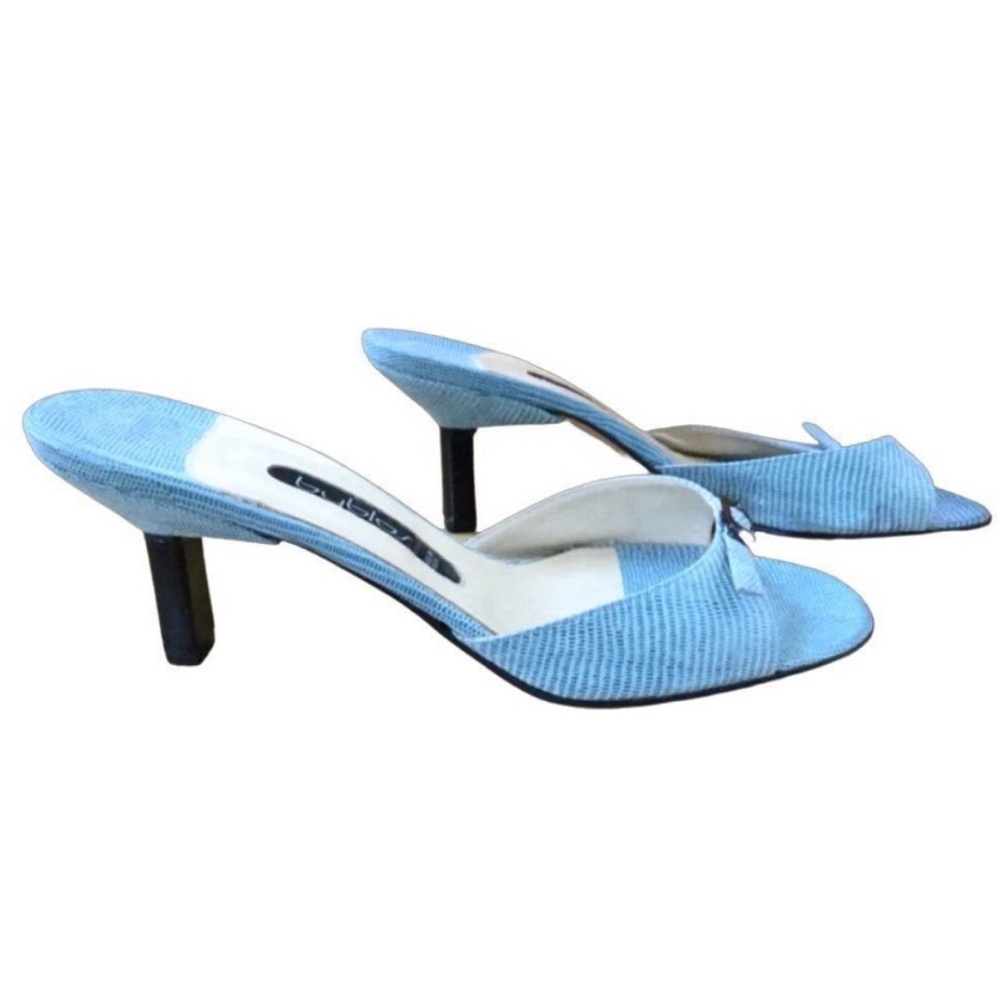Vintage slip ons